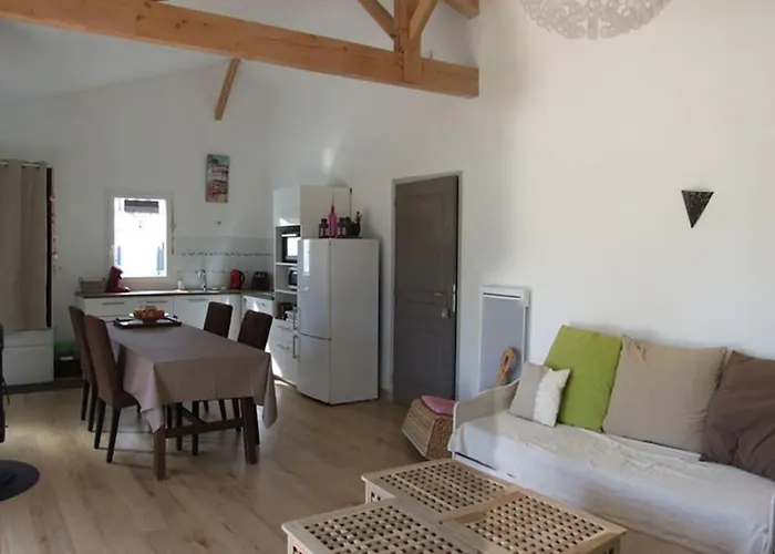 펜션 Le Bois Flotee Avec Jardin, 6 Min, Ocean 15 Min 우르탱